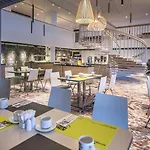 فندق Ibis Centrum بوزنان