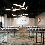 Ibis Centrum فندق بوزنان