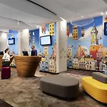 Ibis Centrum فندق