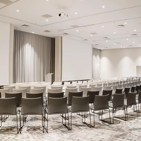 Ξενοδοχείο Ibis Centrum 3*