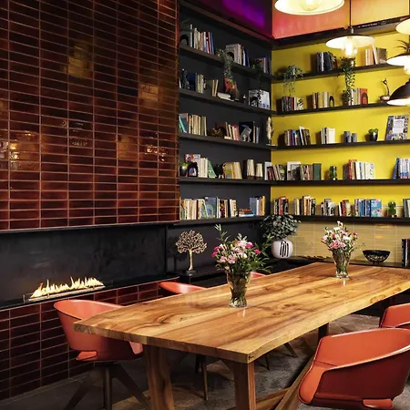 Ibis Centrum فندق