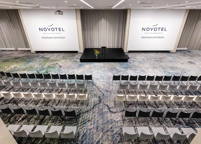 Ibis Centrum מלון 3*