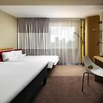Ibis Centrum 3*