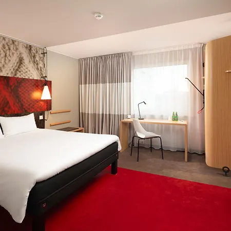 Hotel Ibis Centrum 3*