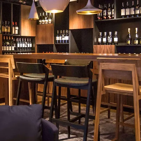 Ibis Centrum بوزنان