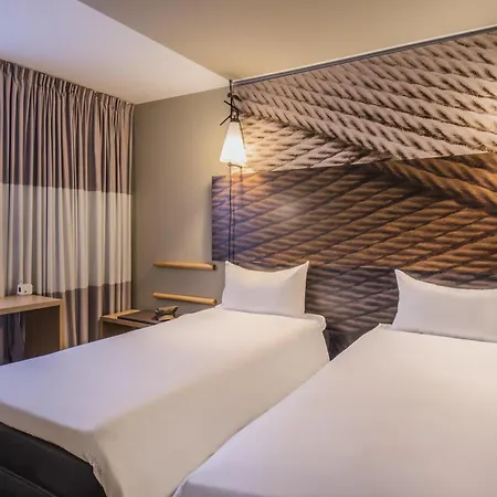 Ibis Centrum Otel 3*