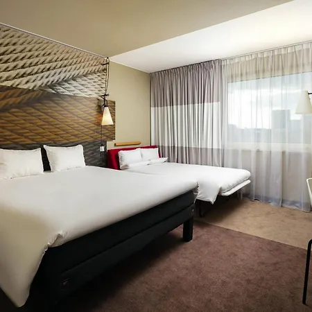 Ibis Centrum Отель