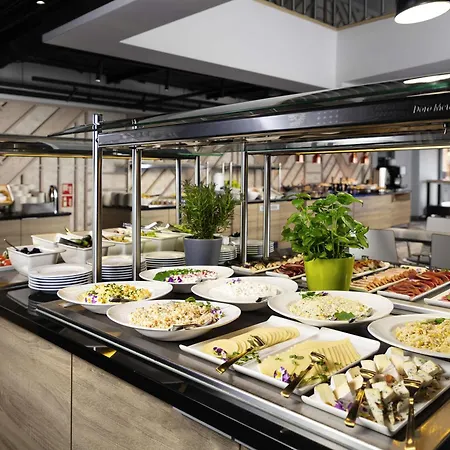 Ibis Centrum Szálloda 3*