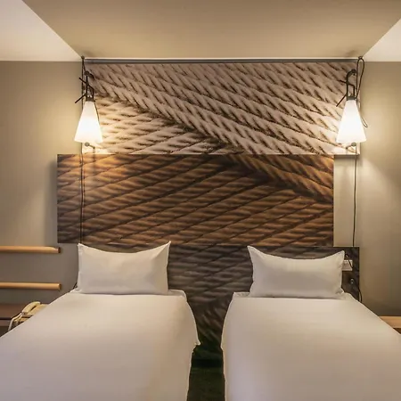 Ibis Centrum Отель 3*