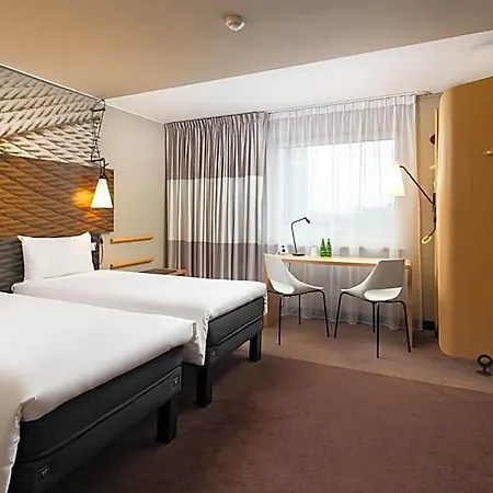 Ibis Centrum فندق 3*